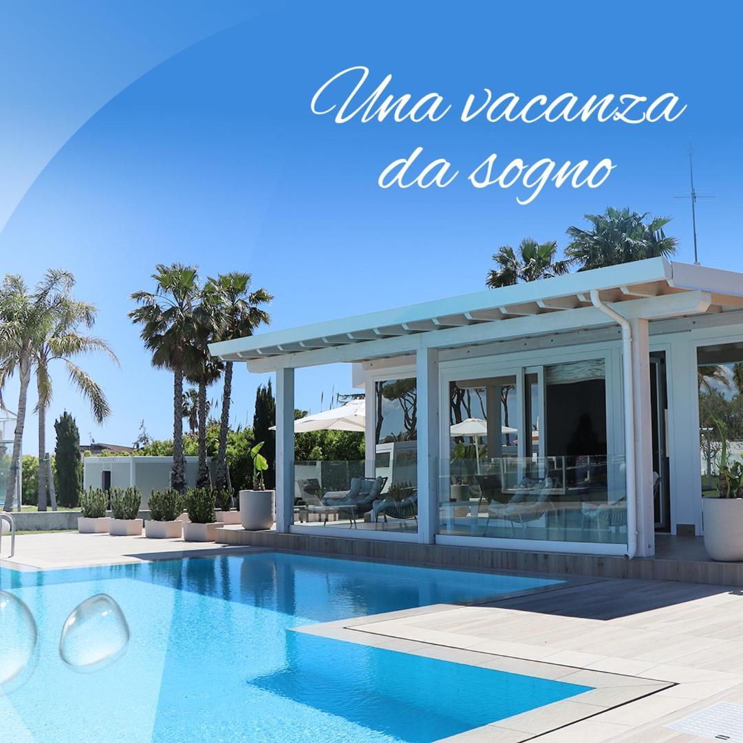 Female * San Felice Circeo
